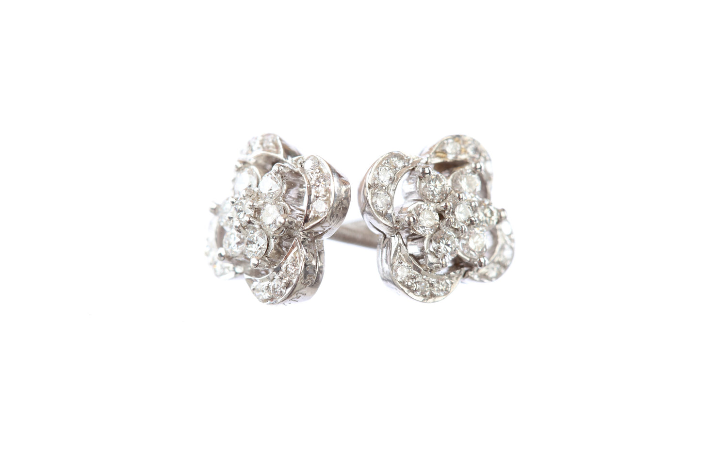 18 kt Diamond Earrings 73643609