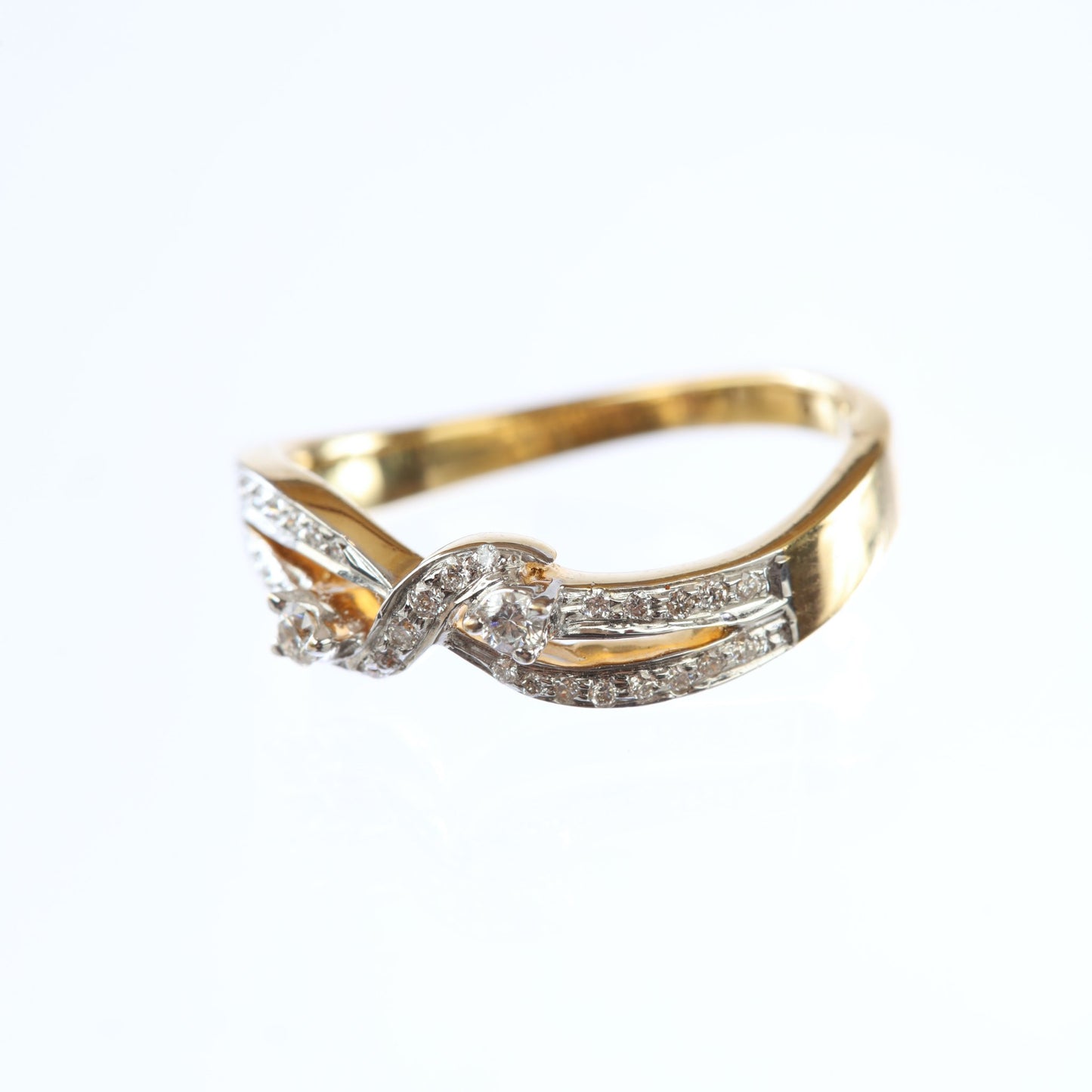 18 kt Diamond Ring 74172207