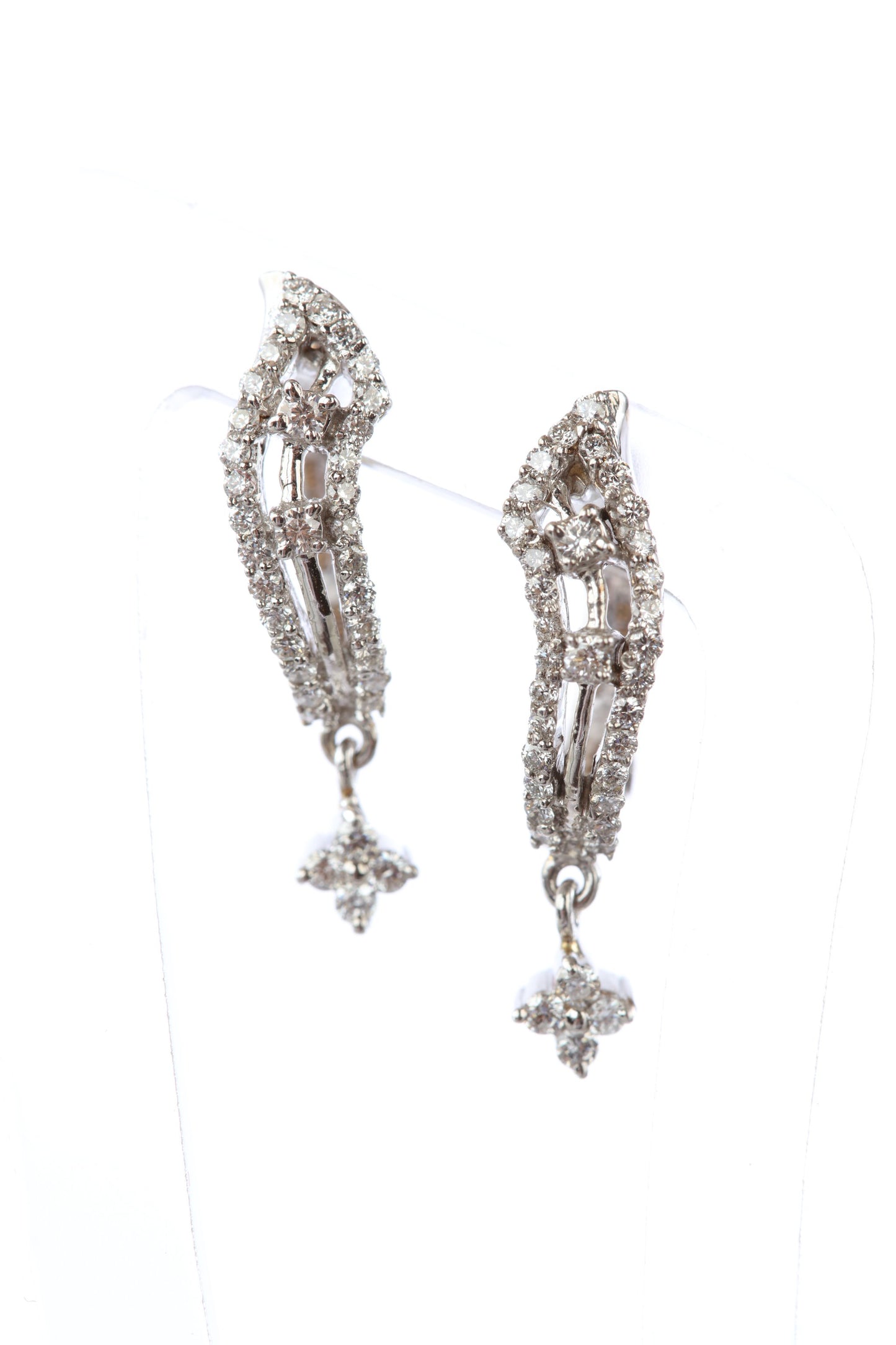 18 kt Diamond Earrings 74370658