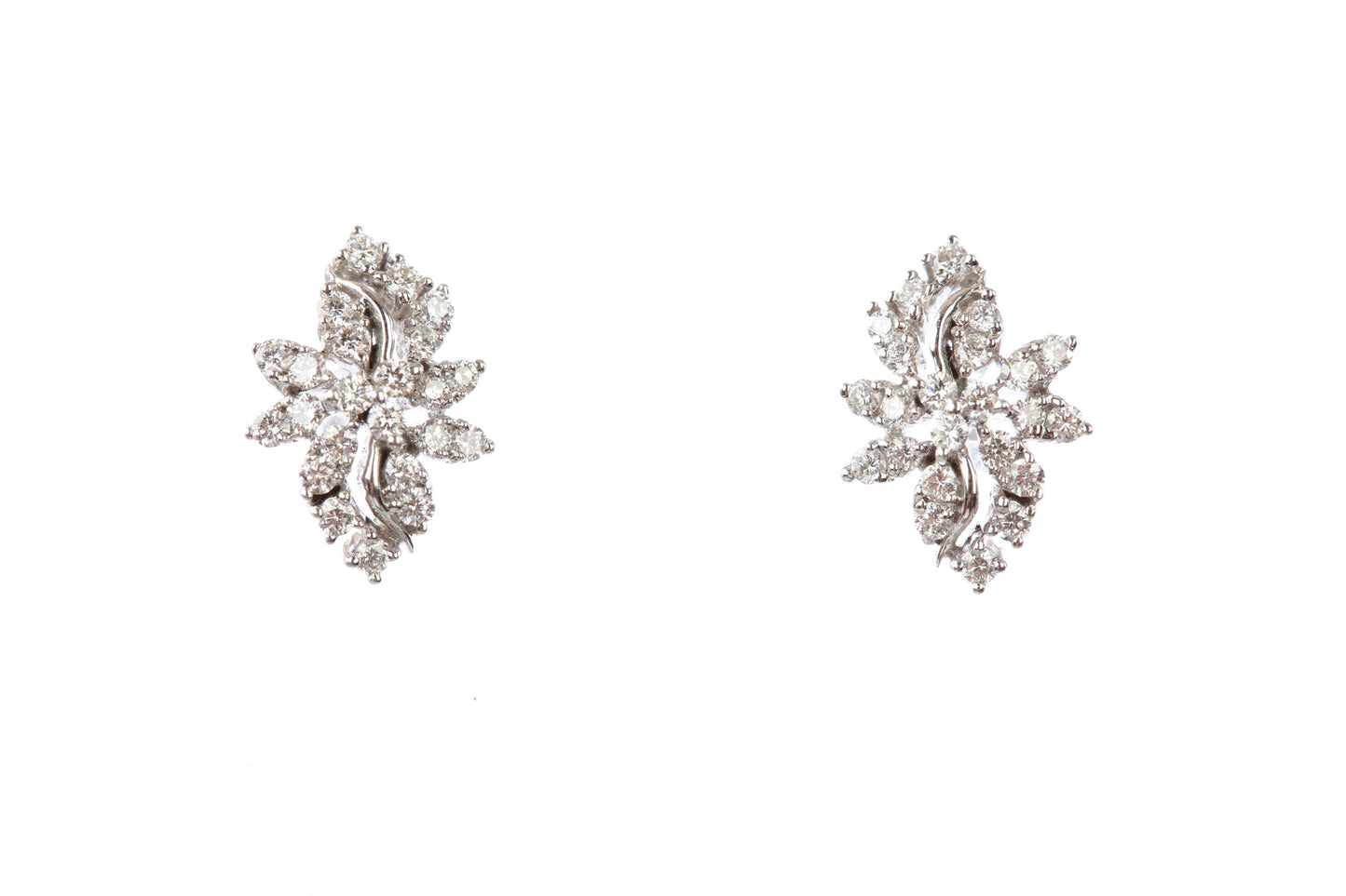 18 kt Diamond Earrings 74434039