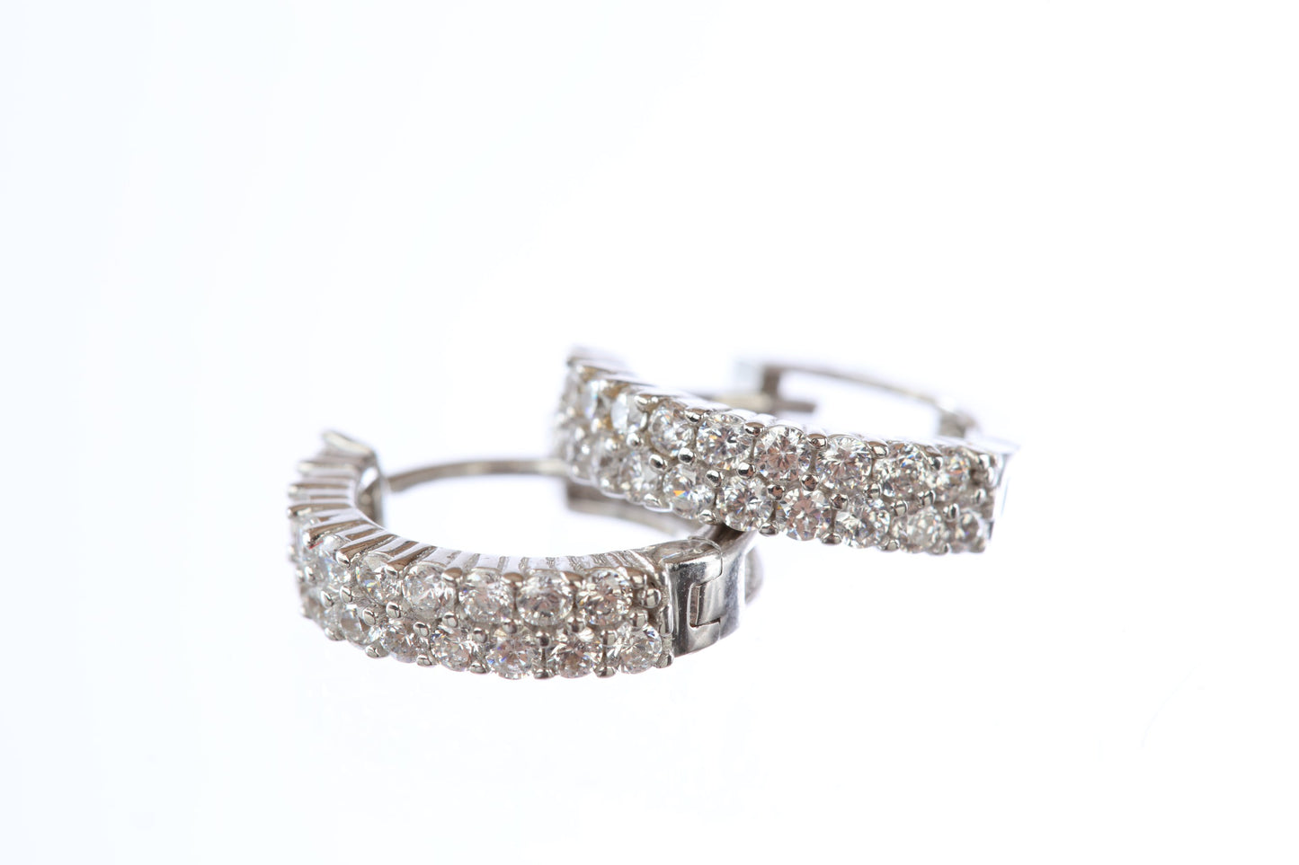 18 kt CZ Earrings 74681129