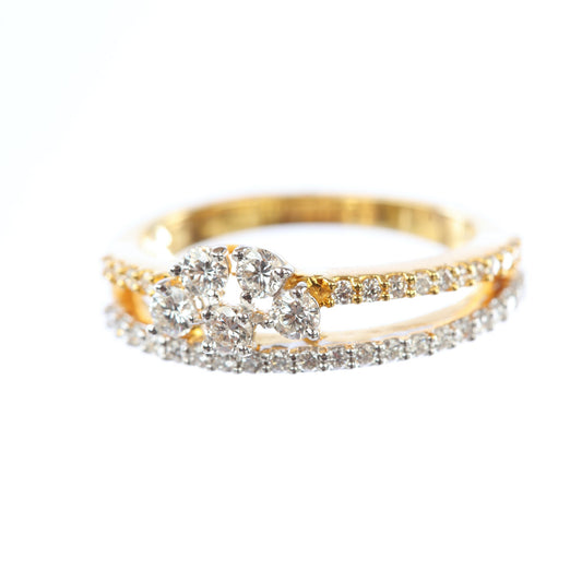 18 kt Diamond Ring 74717385