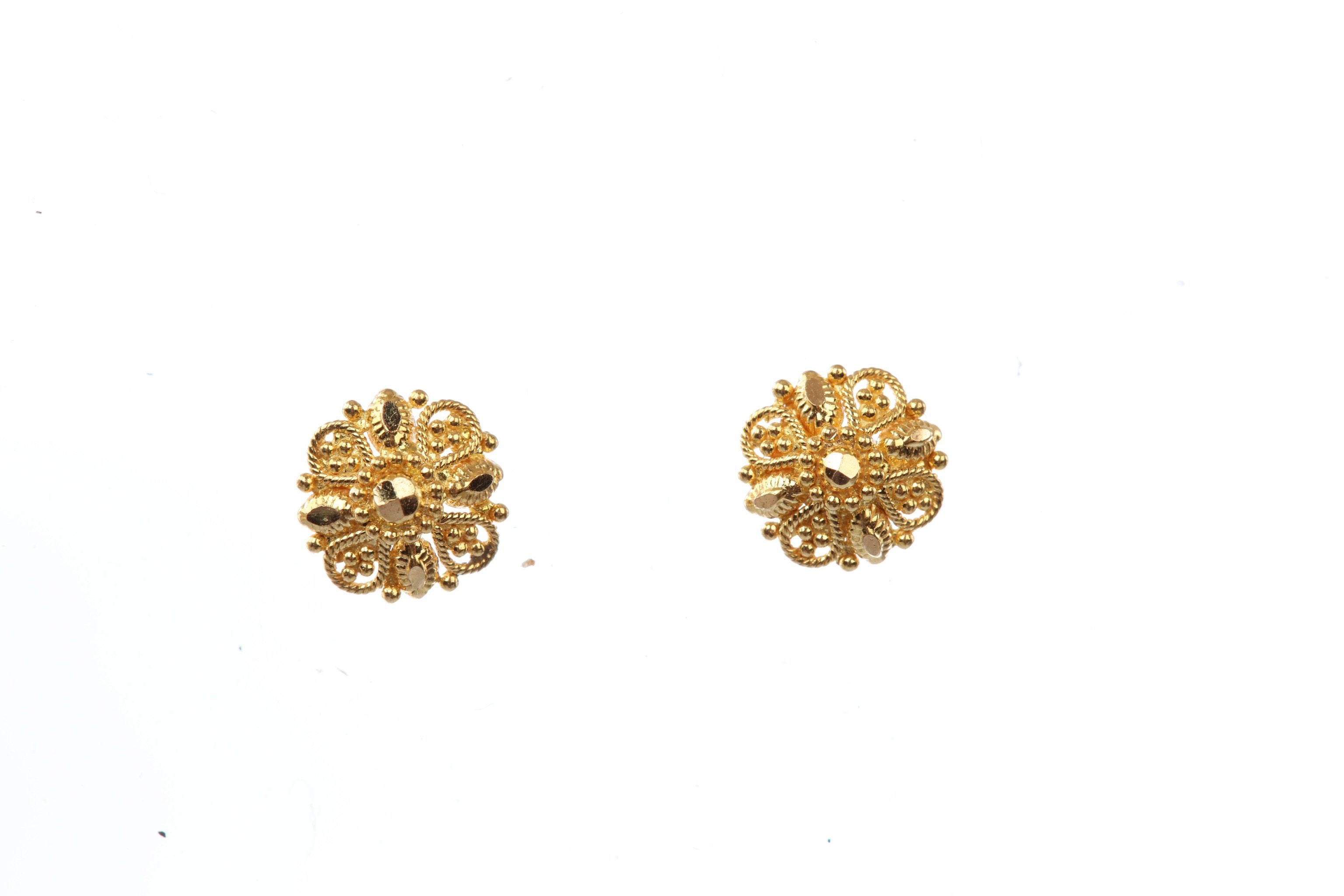 Diamond earrings in 14K yellow gold – flower with clear brilliant, studs |  Jewellery Eshop EU