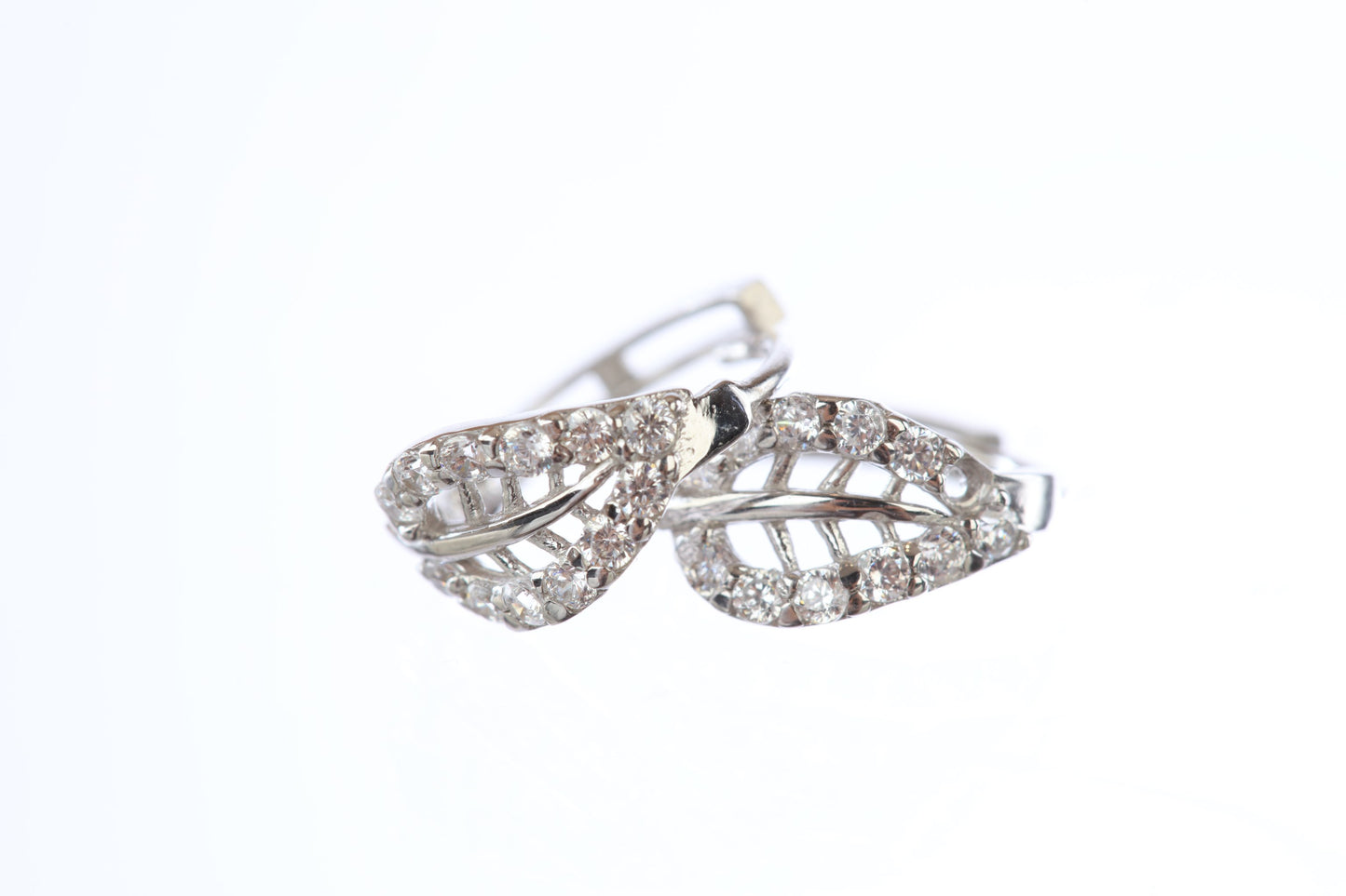 18 kt CZ Earrings 74785148