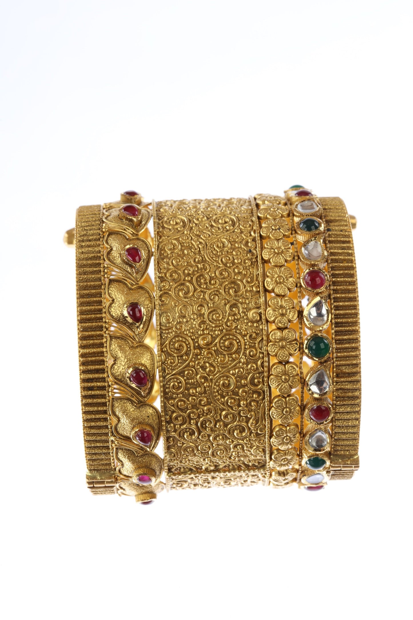 22 kt Kundan Bangle 74884605